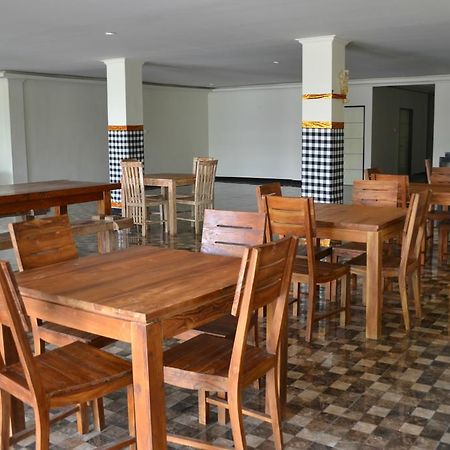 קוטה לומבוק Ivanka Airport Inn מראה חיצוני תמונה
