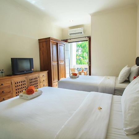 קוטה לומבוק Ivanka Airport Inn מראה חיצוני תמונה