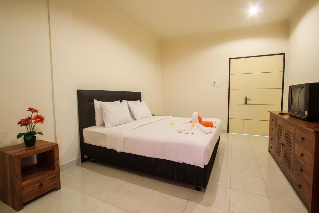 קוטה לומבוק Ivanka Airport Inn מראה חיצוני תמונה