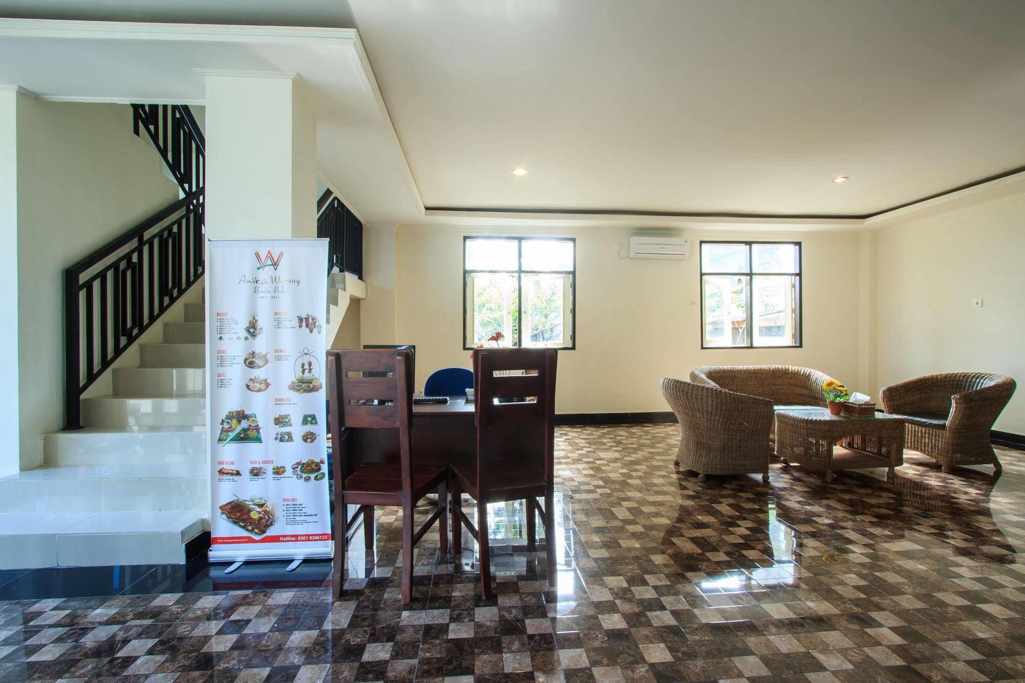 קוטה לומבוק Ivanka Airport Inn מראה חיצוני תמונה