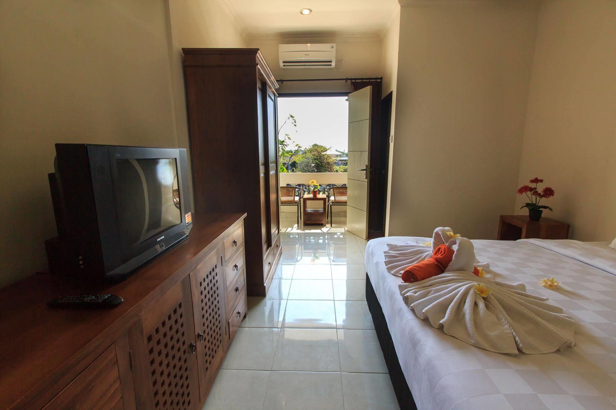 קוטה לומבוק Ivanka Airport Inn מראה חיצוני תמונה
